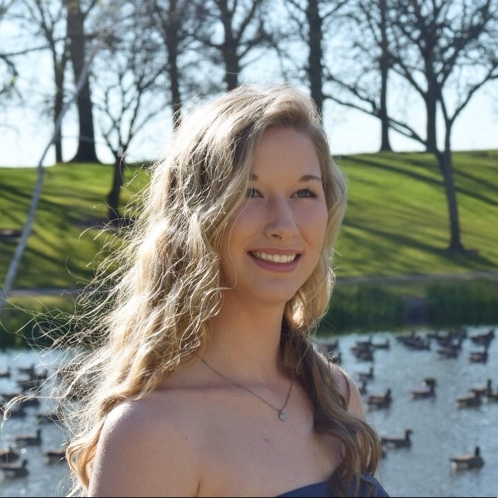 Meet your Posher, Brittney